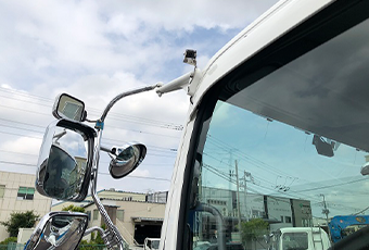 全車バックモニター、ドライブレコーダー装備